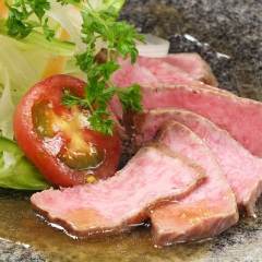 ●黒毛和牛の冷製ローストビーフ