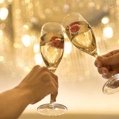 4378円~のプランの飲み放題メニューはスパークリングワイン付き