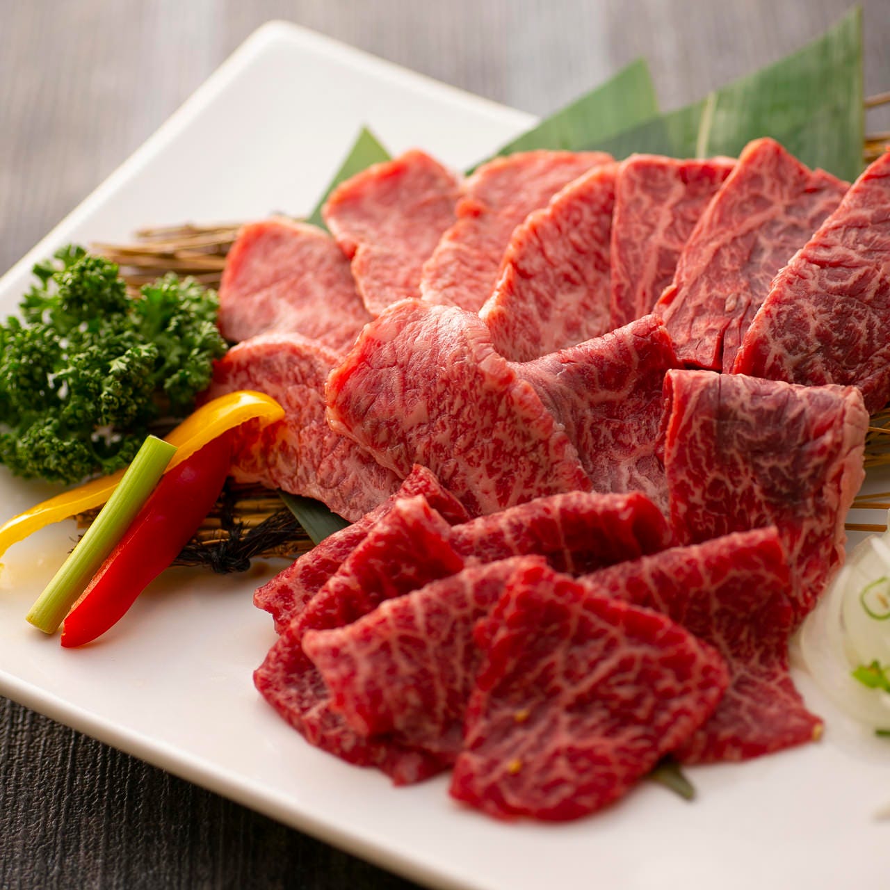 カウンター席限定 焼肉セット 250g ひとり飲みにおすすめ 人気ハラミ バラ ロースをお得に楽しめるの詳細 黒毛和牛焼肉 牛魔 谷町四丁目店 谷町 谷町四丁目 焼肉 ぐるなび