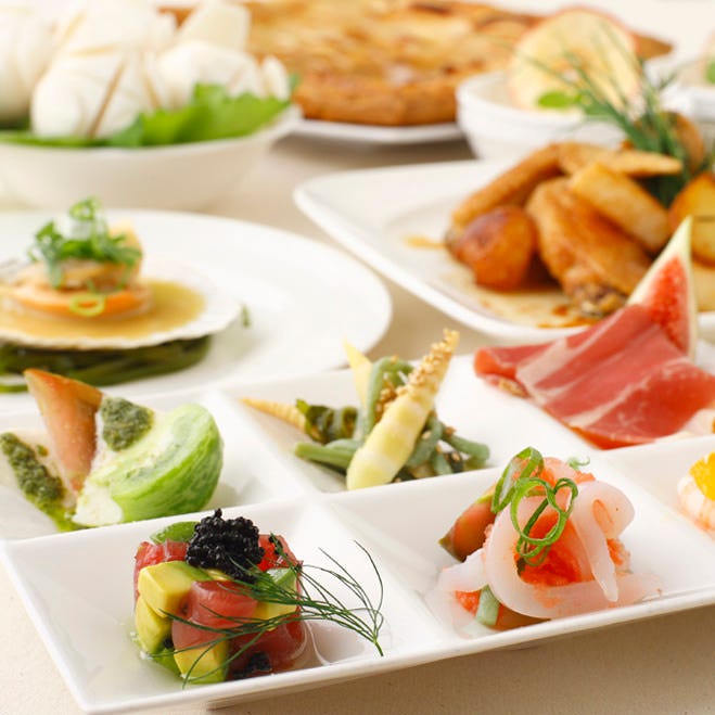 スーパーブッフェ グラスコート 新宿 バイキング ビュッフェ ぐるなび