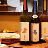 新政など全国から揃えた日本酒や本格焼酎、各種ドリンクが豊富