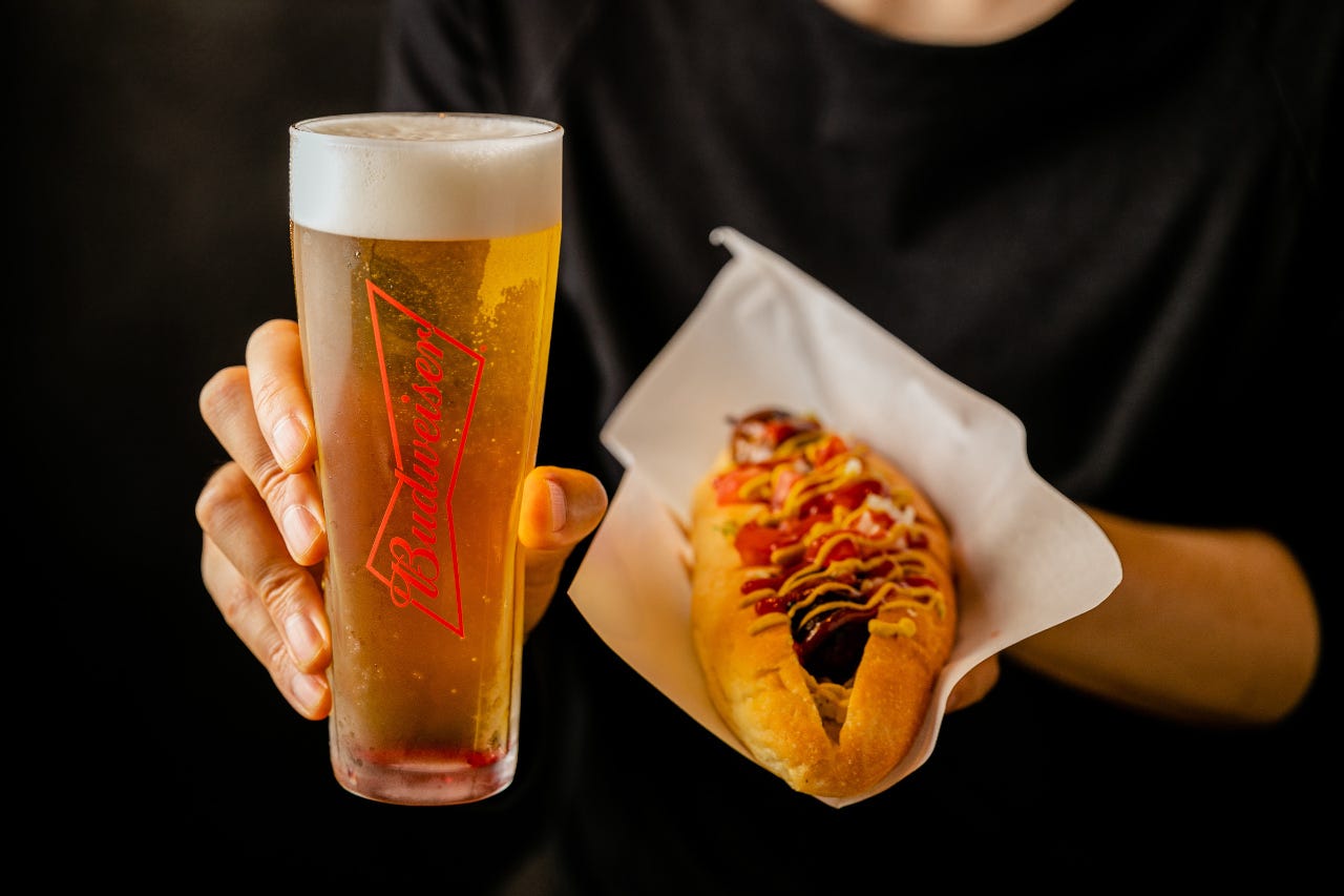 SKOOKUM HOTDOG DINER(スクーカムホットドッグダイナー)（中目黒