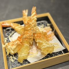 当店名物の創作天ぷら。迷ったら盛り合わせがオススメです♪