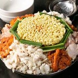 韓国キムチ鍋（豚バラ/地鶏＆てっちゃん）