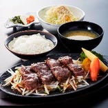 伊万里牛サイコロステーキ山葵ソース