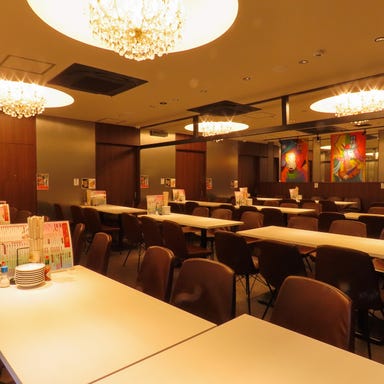 イタリアン酒場 ちばチャンバル 新橋店_大人数宴会に最適な広々とした店内