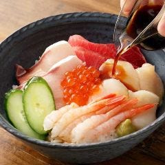 焼鳥とまぐろ食べ放題 全席個室居酒屋 魚三蔵 本郷三丁目店 ランチメニュー ぐるなび