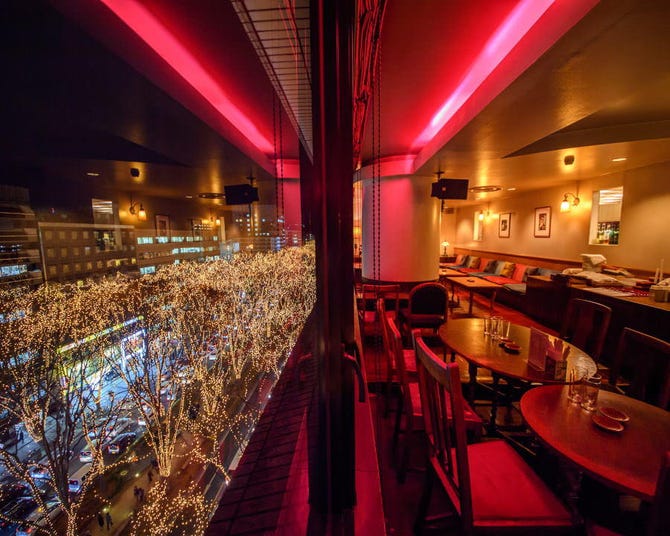 定禅寺通りを見下ろすお洒落な空間 Retro Back Page 仙台 イタリアン イタリア料理 ぐるなび