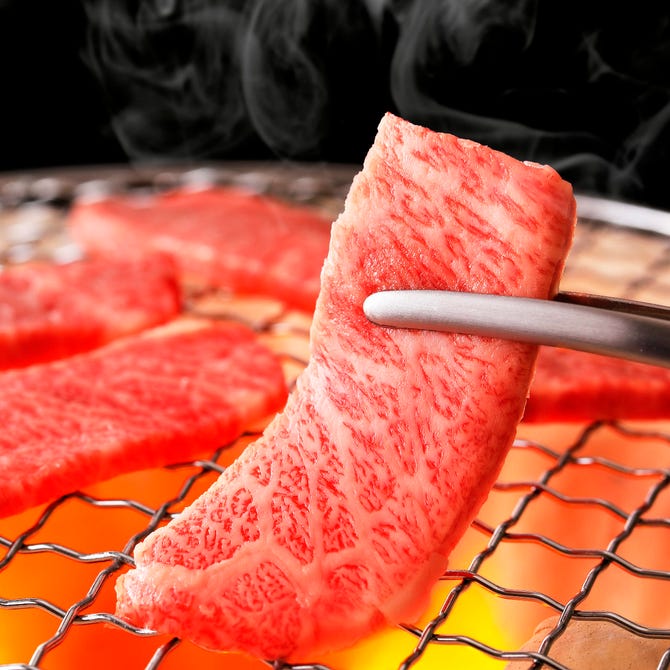 A5黒毛和牛 炭火焼肉食べ放題 肉々苑 新宿店 新宿 焼肉 ぐるなび