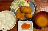 MIXフライ定食(カキフライ、コロッケ、アジフライ)