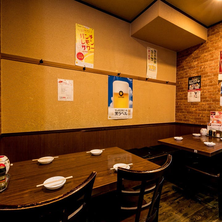 全200種食べ飲み放題 135酒場 池袋西口立教通り店_片側ソファーのテーブル席（～10名様）