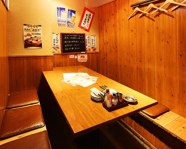 個室居酒屋 とり地蔵 岡山柳町店 店内の画像