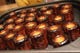 店内で、毎日　焼き上げるカヌレは数量限定。