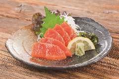 浅草 やきとり道場 東武浅草駅前_サーモン刺身