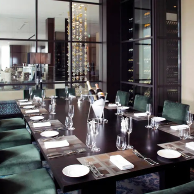 ウェスティンホテル仙台26F レストランシンフォニー_【2時間飲み放題付き】個室会食ディナープランB【26階からの夜景が見える】