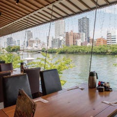 天下の台所 大起水産 八軒家浜 まぐろスタジアム