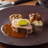 メインは豚肉　お料理5品とデザート2品の計7品フルコース