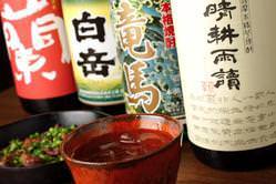 日本酒・本格焼酎、こだわりのお酒も豊富な品揃え。