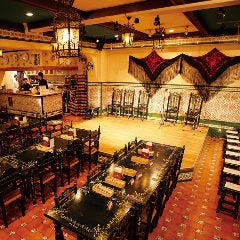 サラ・アンダルーサ 