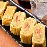 卵焼きの甘さと明太の風味が一体となった明太子入り 厚焼き卵。