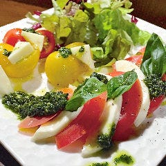 甘味と旨味が魅力のこだわり野菜は自家製ジェノベーゼソースで