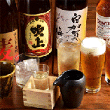 日本酒、焼酎、ワイン等々…豊富なラインナップを取り揃え。