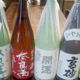 静岡県内全ての27蔵元から仕入れる日本酒を取り揃えています！