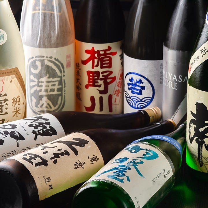 店長が厳選した月替わりの日本酒！30種類以上の銘酒が大集結