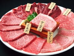あか牛×生ハラミ焼肉 肉萬 浜松町店