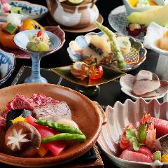 【季節の会席『月』】旬の食材を様々な調理法で味わう！16,500円（税込）