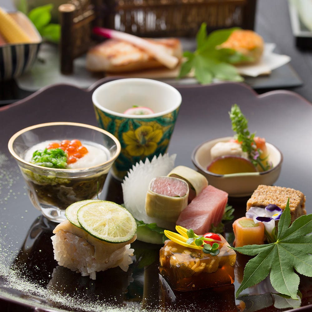伝統と革新　自慢の日本料理