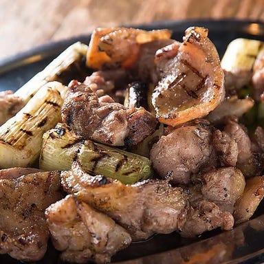 ぢどり亭 武蔵浦和店_名物親鶏もも炭火焼き