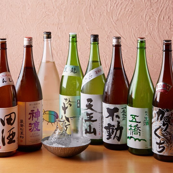 海鮮料理とよく合う日本酒がずらり！季節のお酒も見逃せません