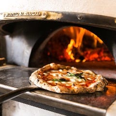 Trattoria e Pizzeria de salita 赤坂