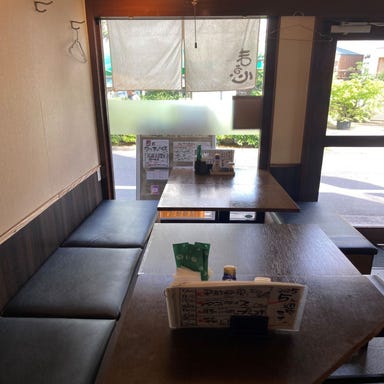 酒飯肴 まる心_テーブル席(7席)