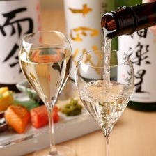 日本酒は常時50種以上グラス650円～