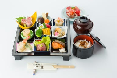 日本料理 中重  メニューの画像