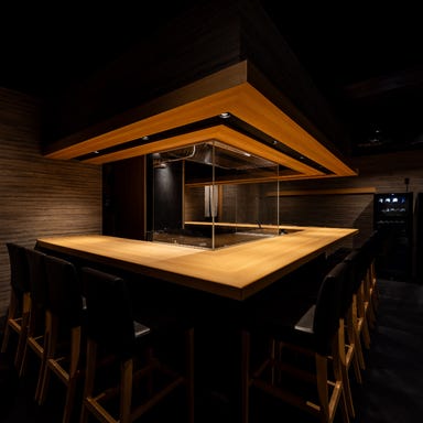 串焼き 新 KUSHIYAKI ARATA_臨場感あふれるカウンター席