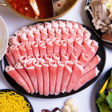 しゃぶしゃぶ 銀座 ラムしゃぶ金の目 銀座本店_最高級なのに、食べ放題