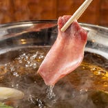 【仙台牛タン】
牛タンの素材本来の旨味をお楽しみください！