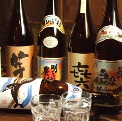 根強い人気の焼酎。 焼き鳥や揚げ物にはやっぱりこれでしょ!