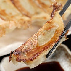 焼き餃子は生ビールとセットでご注文いただくのが鉄板！