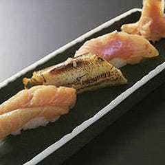 握や 江戸前鮨と日本酒を楽しめる店