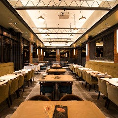 100名様以上で貸切◎！マイクやプロジェクターも無料完備♪