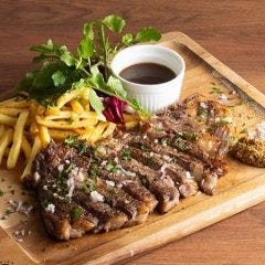 ビールに合う料理が満載！ (写真はイメージです。)