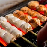 串焼には鹿児島県産の銘柄鶏である「桜島どり」が味わえます