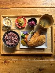 8484 Dining 船橋本店