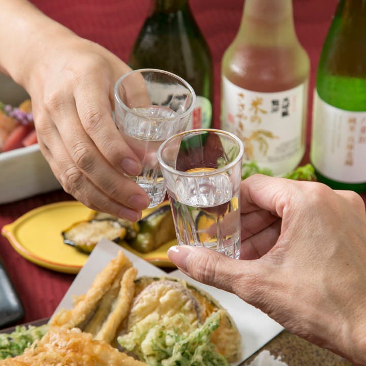 日本酒好きが集まる会は、鮮魚をふんだんに使用した和食コース！