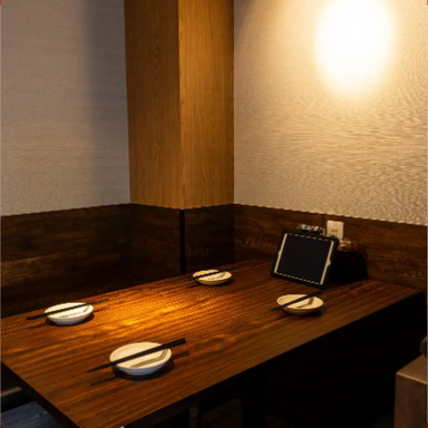 本格中華居酒屋 食べ飲み放題 隆華餃子酒場 川崎駅前店_プライベートな空間を大切にする方々に最適な個室