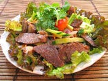 牛肉のサラダ「ヤム・ヌア」